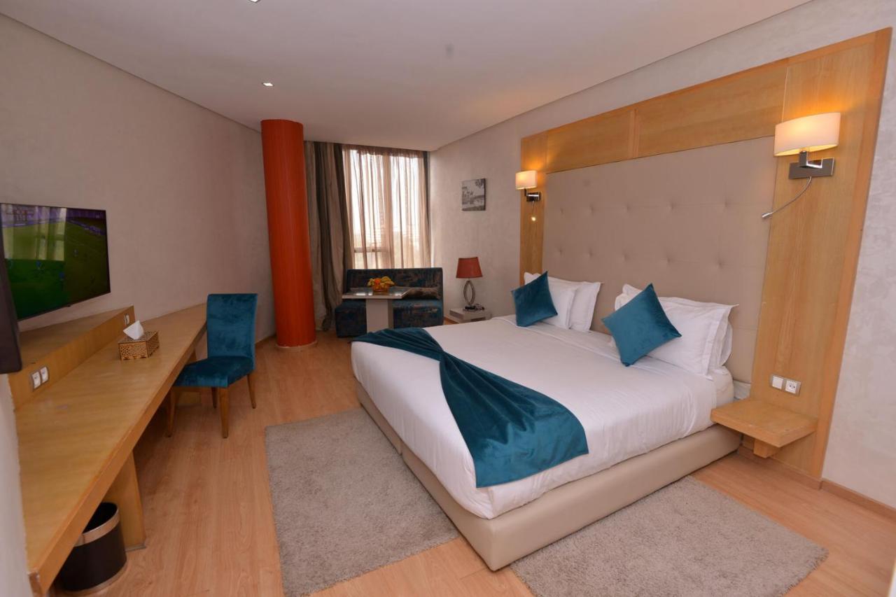 Le 135 Hôtel Casablanca Exterior foto