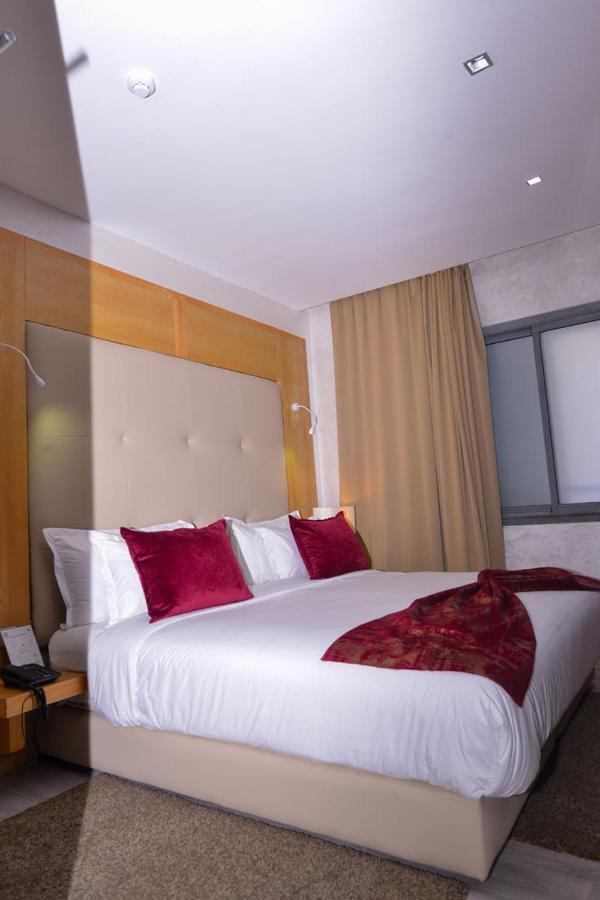 Le 135 Hôtel Casablanca Exterior foto