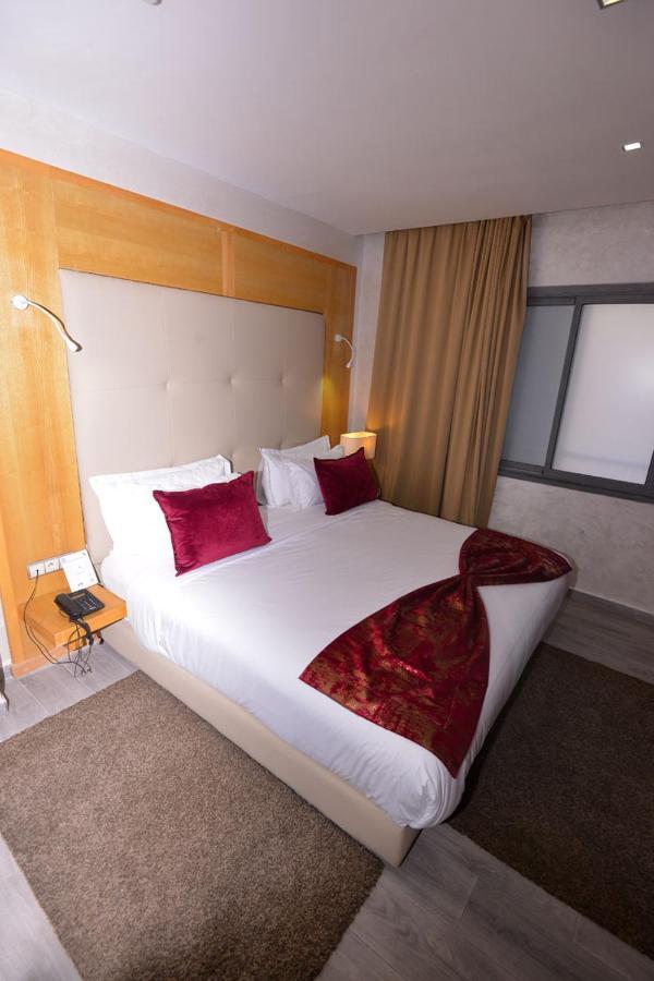 Le 135 Hôtel Casablanca Exterior foto