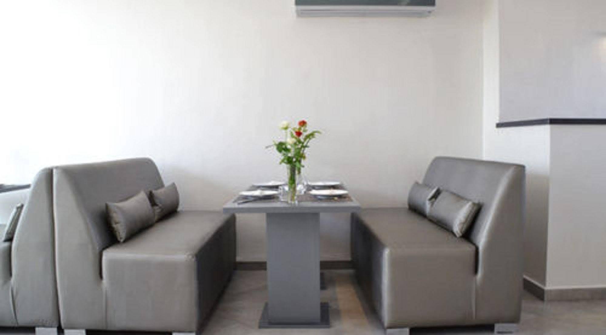 Le 135 Hôtel Casablanca Exterior foto